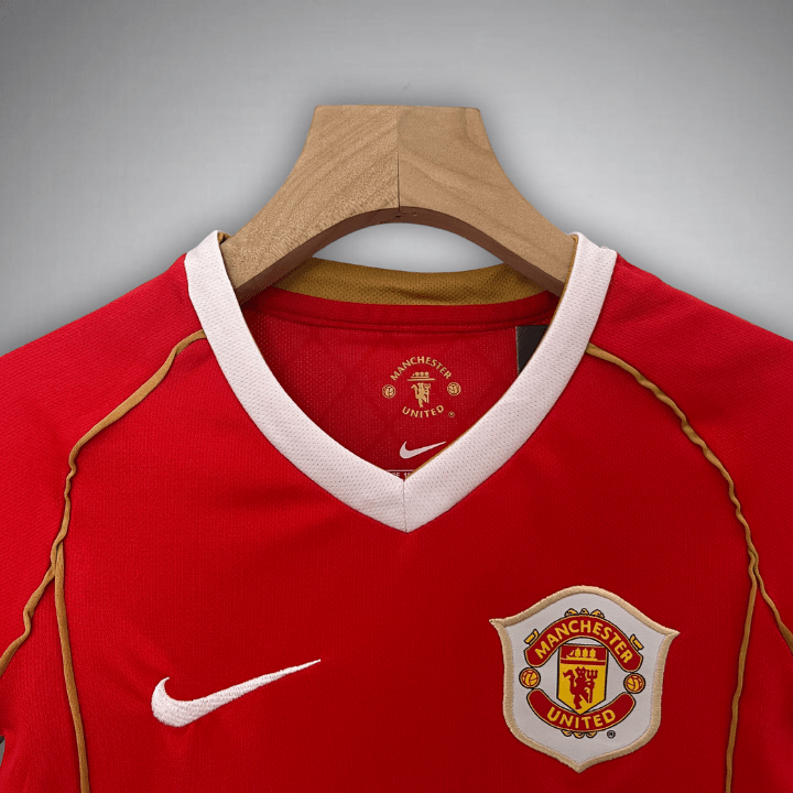 06/07 Manchester United Home Kids Size Kit - Premium Quality Jersey at FootballPrestige.com