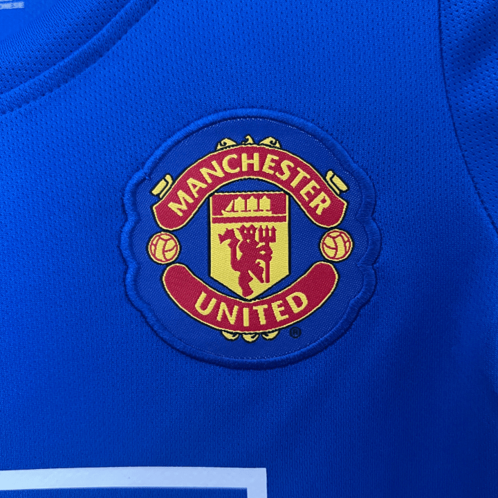 08/09 Manchester United Away Kids Size Kit - Premium Quality Jersey at FootballPrestige.com