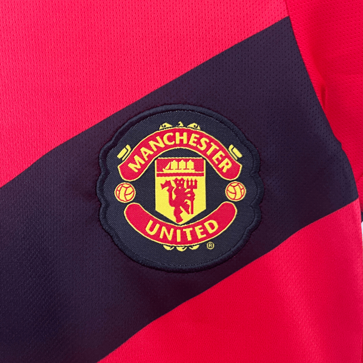 09/10 Manchester United Home Kids Size Kit - Premium Quality Jersey at FootballPrestige.com