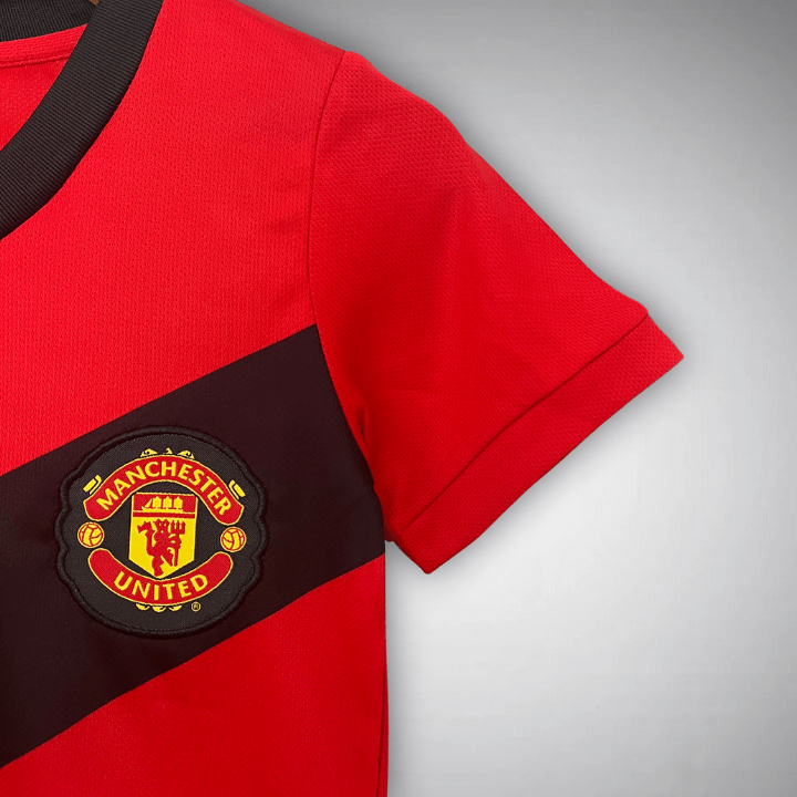 09/10 Manchester United Home Kids Size Kit - Premium Quality Jersey at FootballPrestige.com