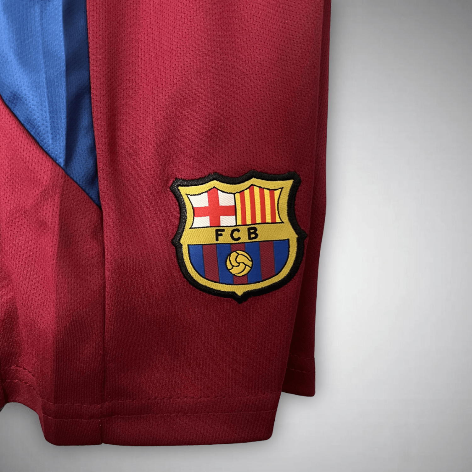 10/11 FC Barcelona Home Kids Size Kit - Premium Quality Jersey at FootballPrestige.com