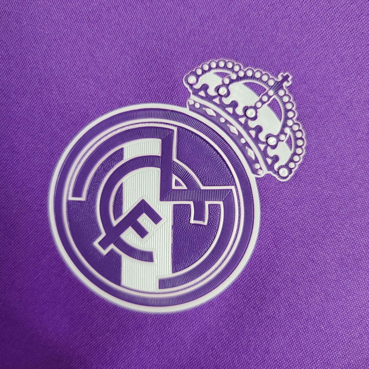 16/17 Real Madrid Away Long Sleeve Kit - Premium Quality Jersey at FootballPrestige.com