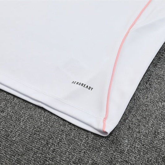 25/26 Juventus Training White Kids Size Tracksuit - Premium Quality Jersey at FootballPrestige.com