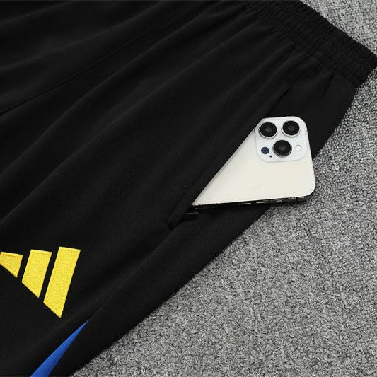 25/26 Manchester United Training Black Kids Size Tracksuit - Premium Quality Jersey at FootballPrestige.com