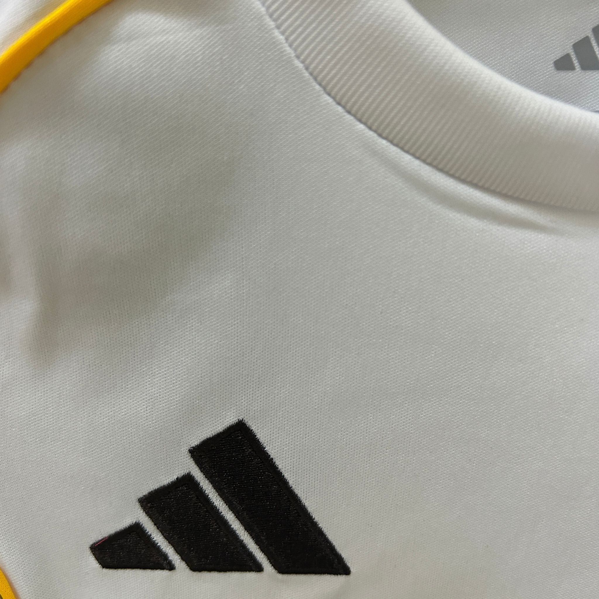 25/26 Real Madrid Home Kids Size Kit - Premium Quality Jersey at FootballPrestige.com