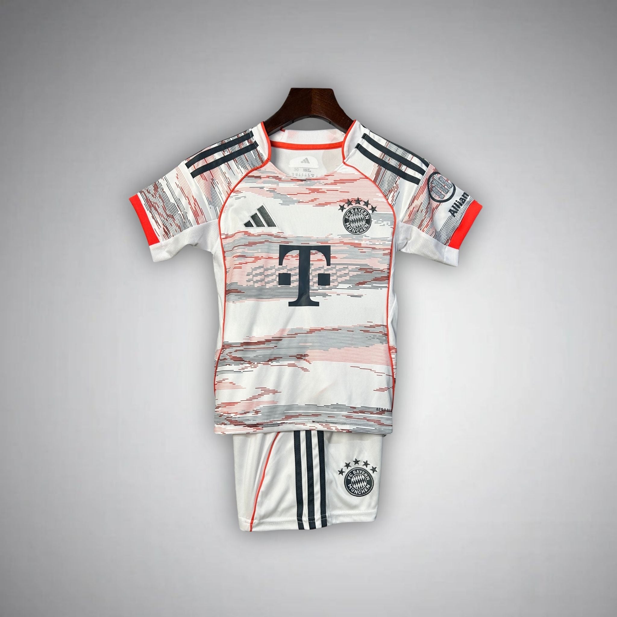 25/26 FC Bayern Away Kids Size Kit