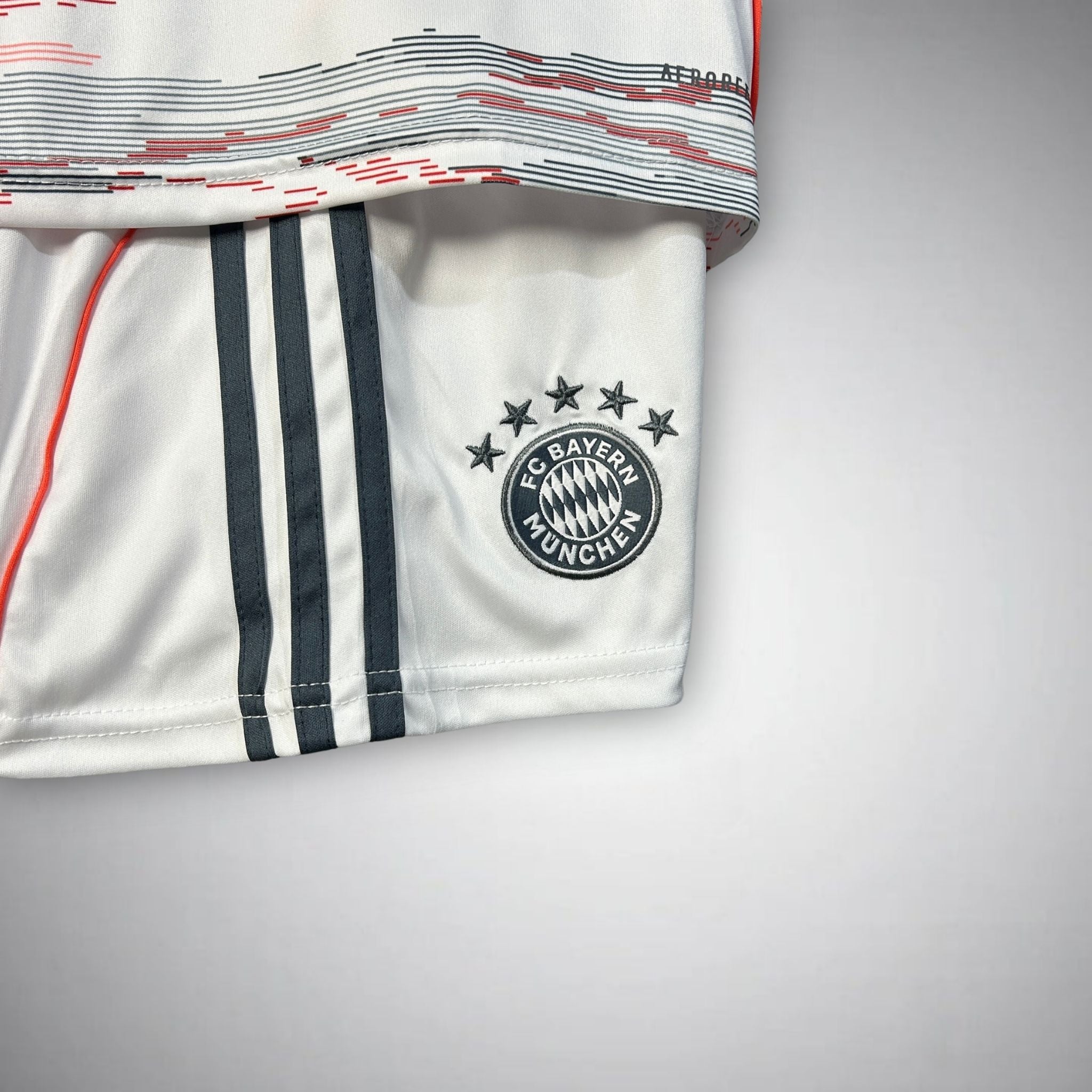 25/26 FC Bayern Away Kids Size Kit