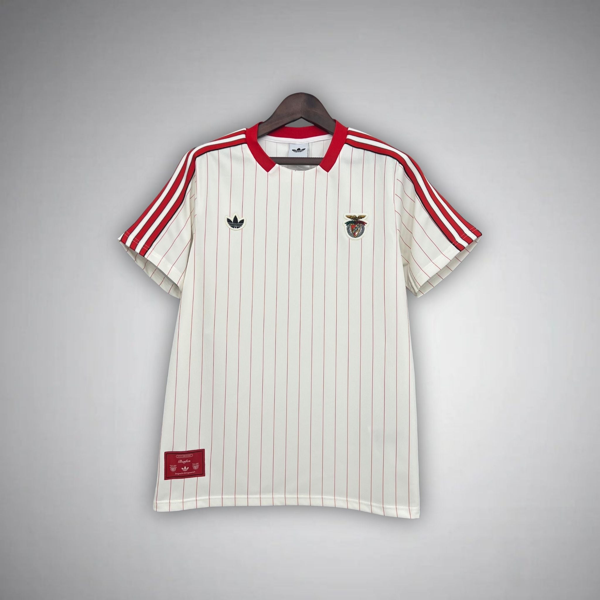 SL Benfica "Retro Stripes" Premium Kit