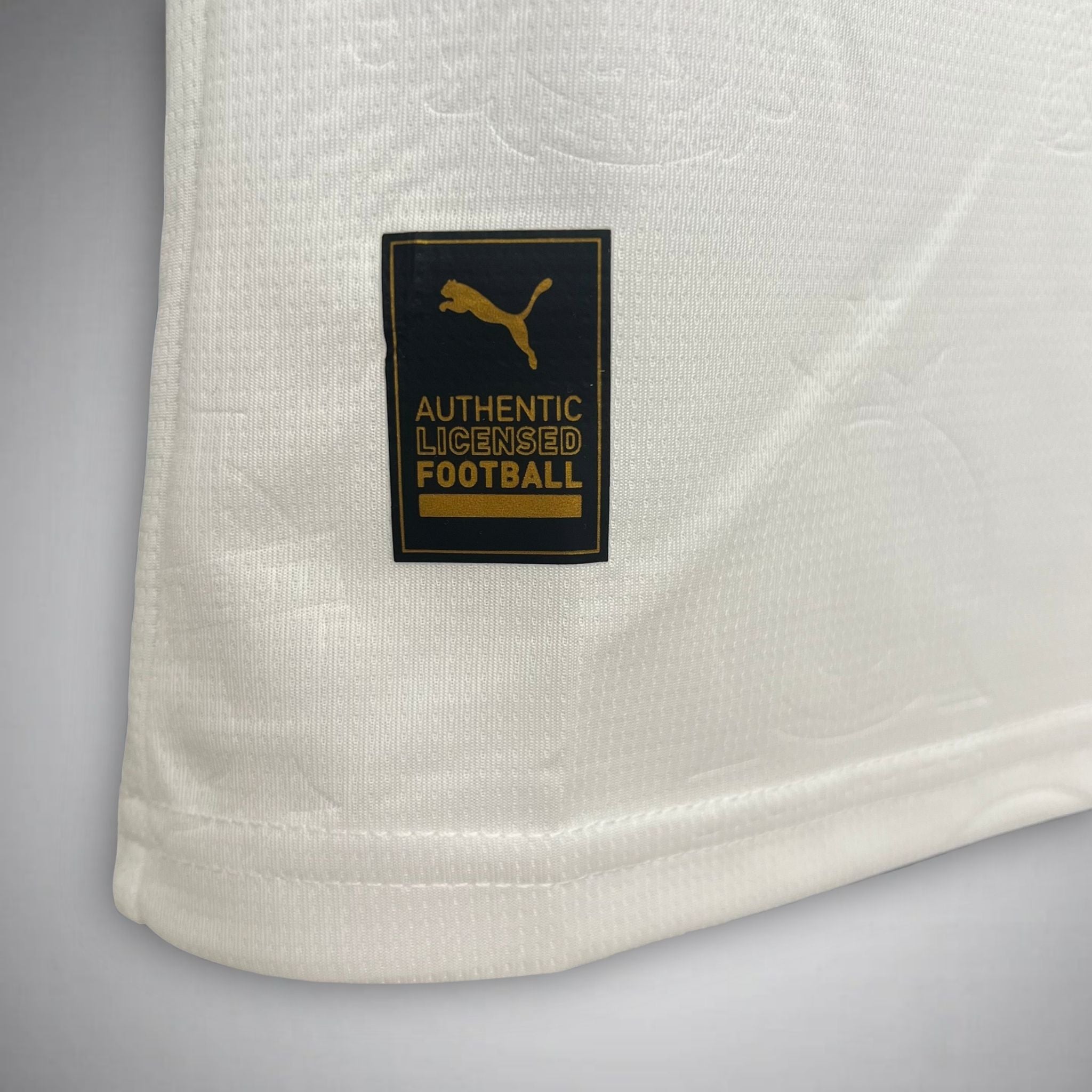 25/26 Marseille Home Kit