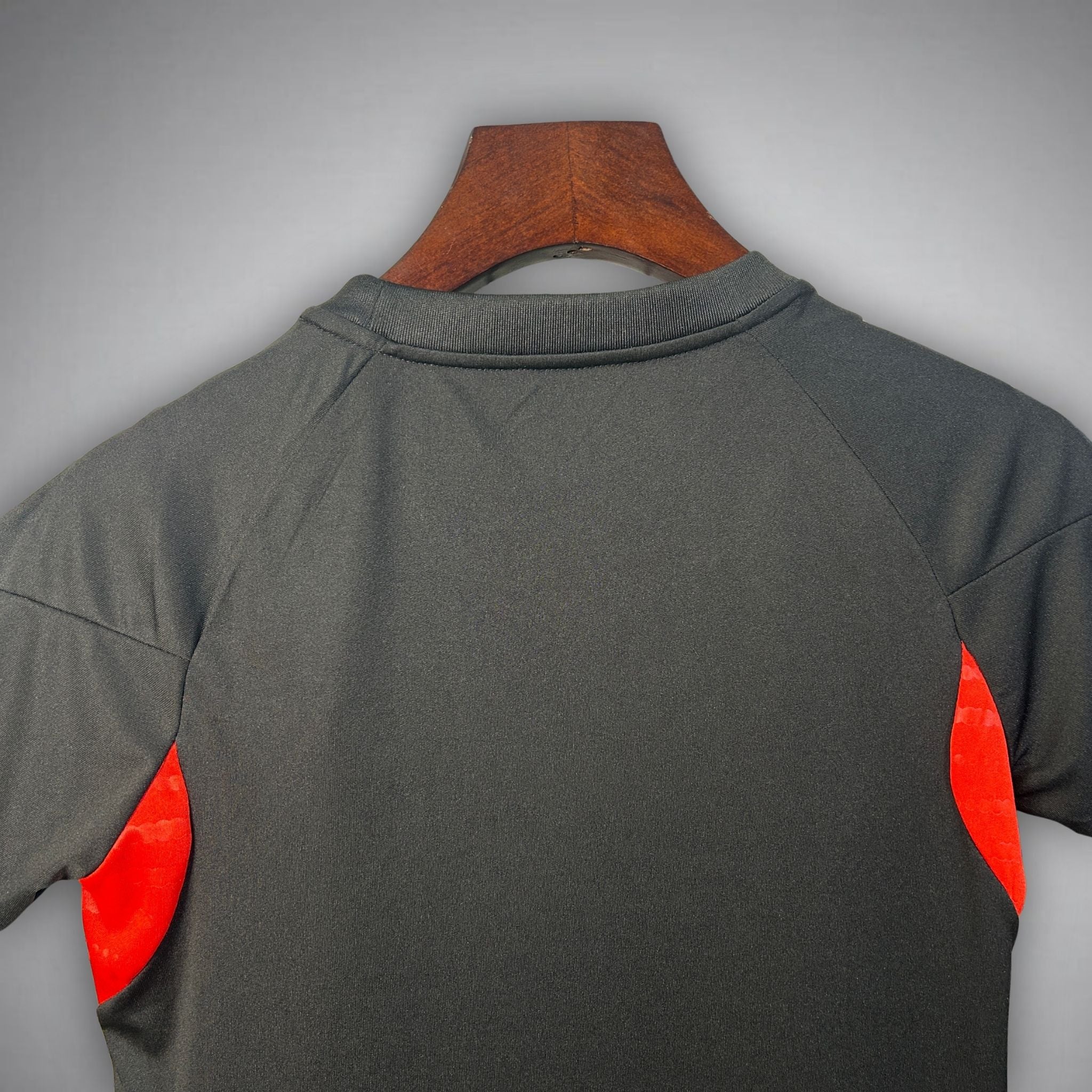 25/26 SL Benfica Training Kids Size Kit