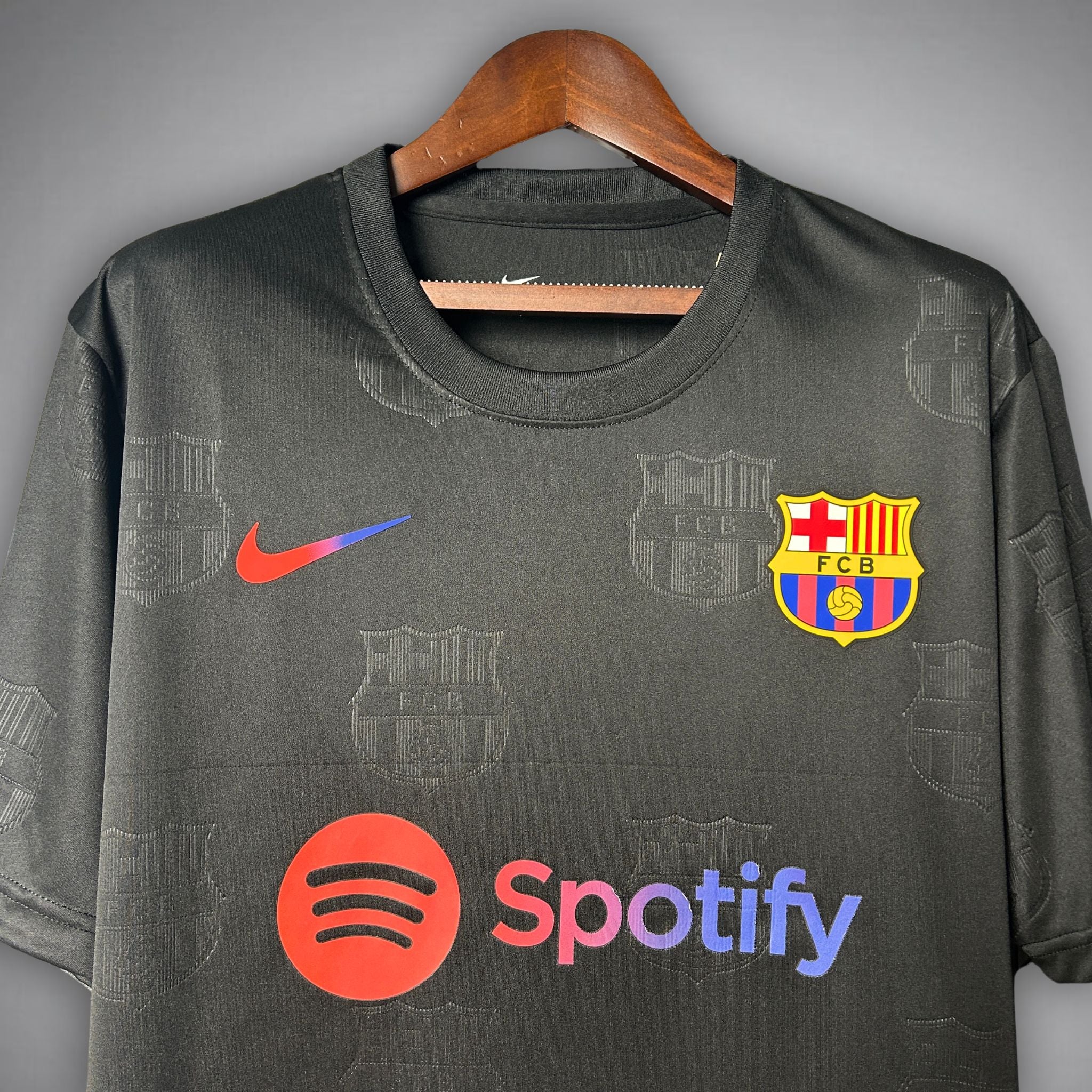 FC Barcelona "Noir Camp" Premium Kit