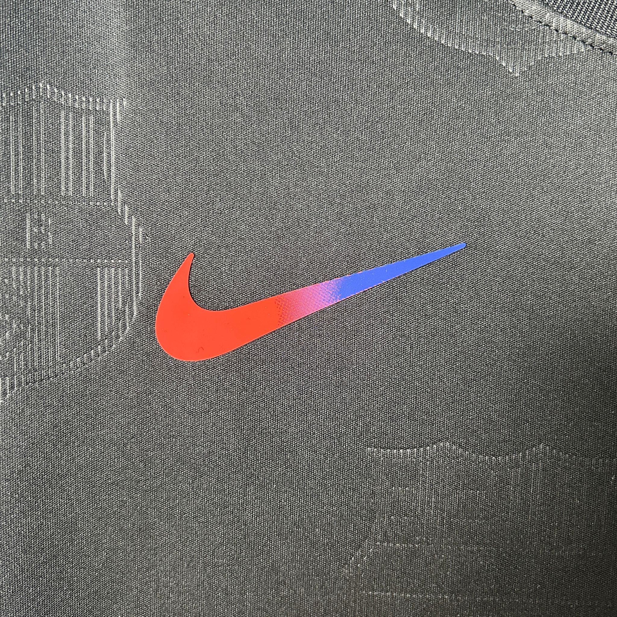 FC Barcelona "Noir Camp" Premium Kit