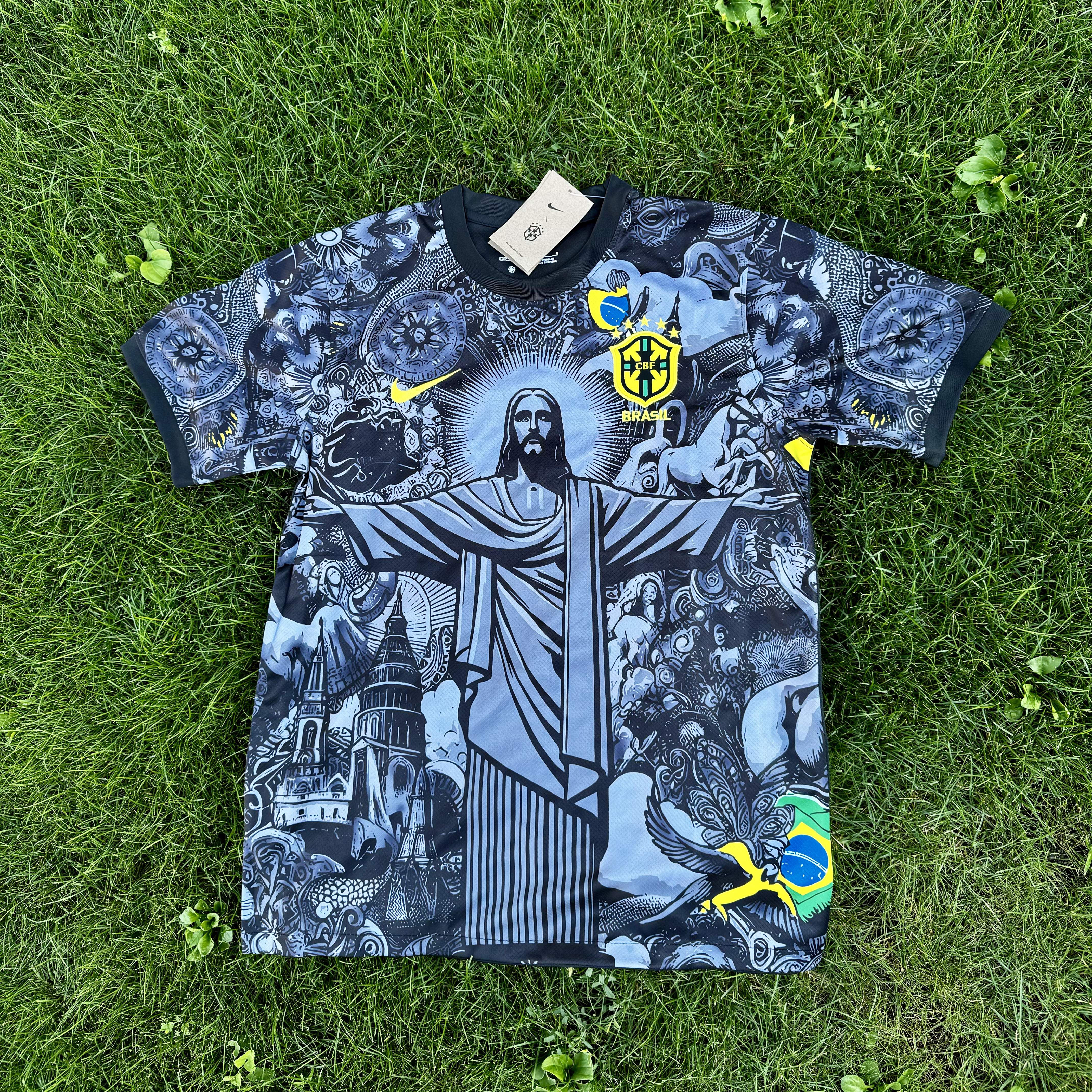 Rio de Janiero Christ the Redeemer Brazil Jesus Football Premium Kit - Football Prestige