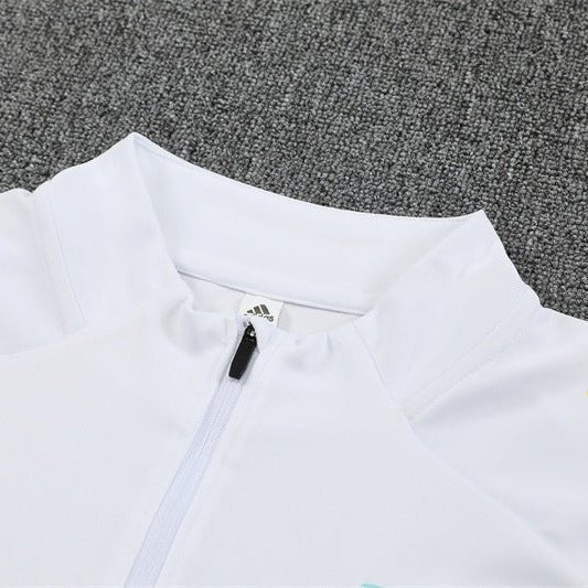 25/26 Juventus Training White Kids Size Tracksuit - Premium Quality Jersey at FootballPrestige.com