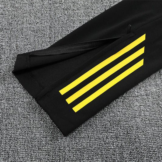 25/26 Manchester United Training Black Kids Size Tracksuit - Premium Quality Jersey at FootballPrestige.com