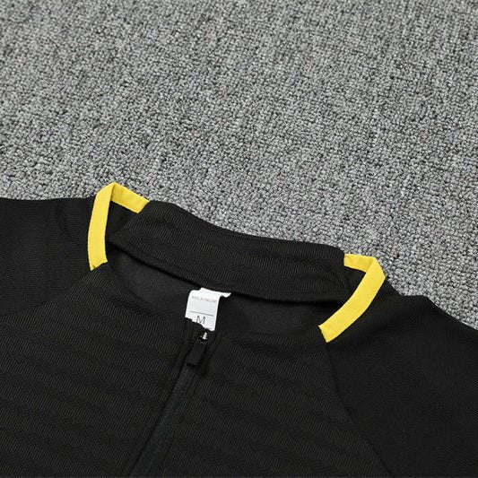 25/26 Manchester United Training Black Kids Size Tracksuit - Premium Quality Jersey at FootballPrestige.com