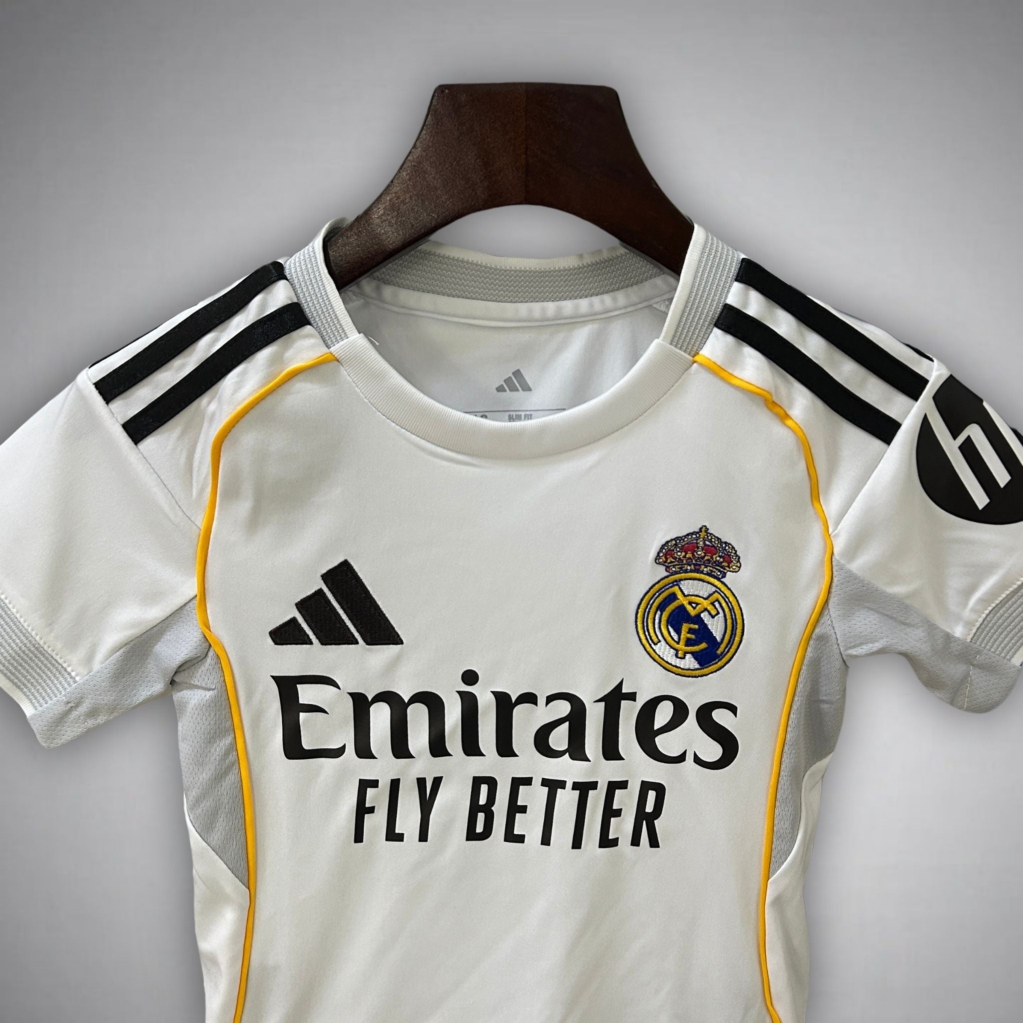 25/26 Real Madrid Home Kids Size Kit - Premium Quality Jersey at FootballPrestige.com