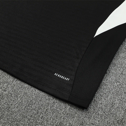 25/26 Liverpool Training Black Tracksuit