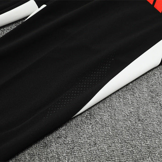 25/26 Liverpool Training Black Tracksuit