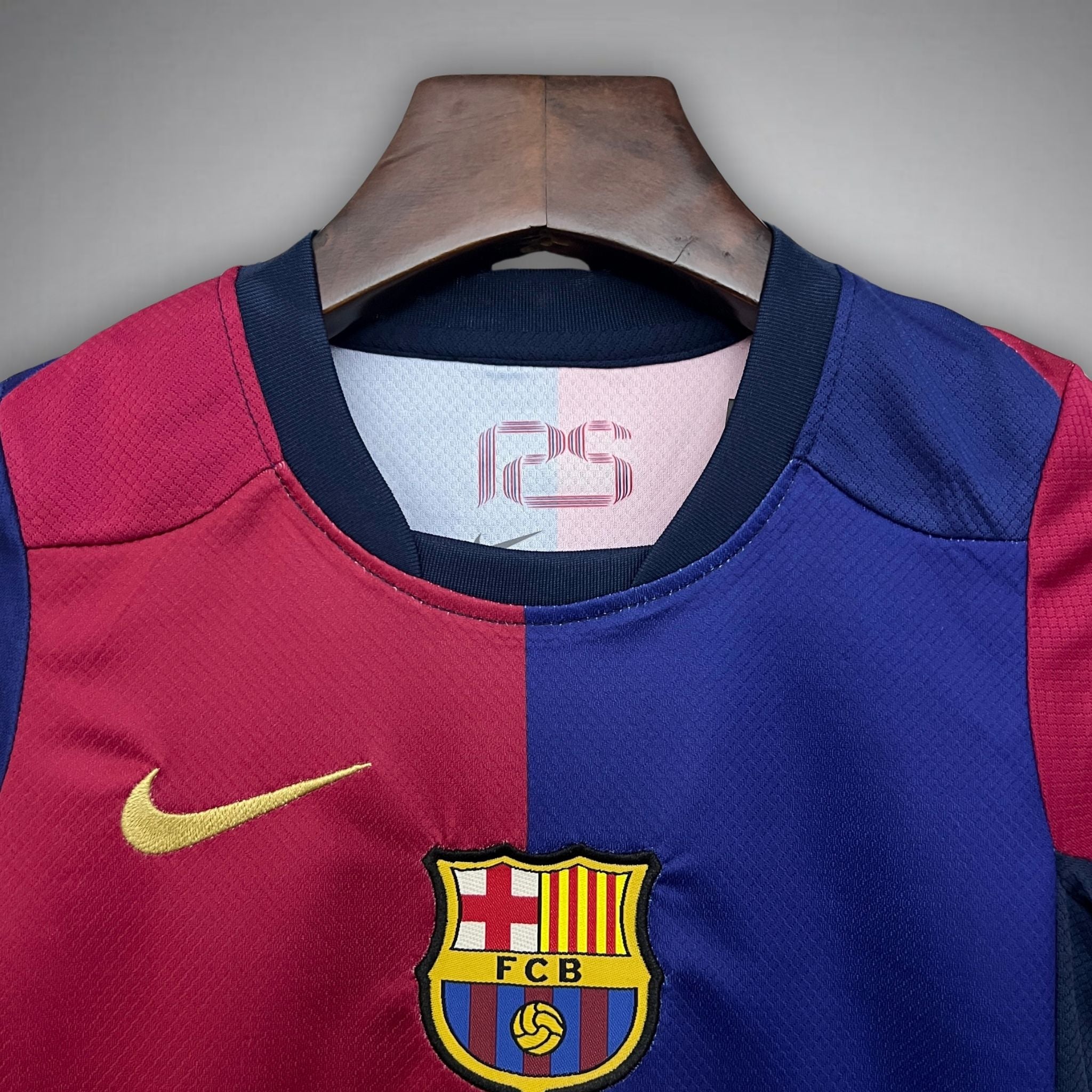 FC Barcelona ユニフォーム Cactus Jack 2 Cactus Jack X NIKE X FC BARCELONA - RETRO 2000/01 HOME